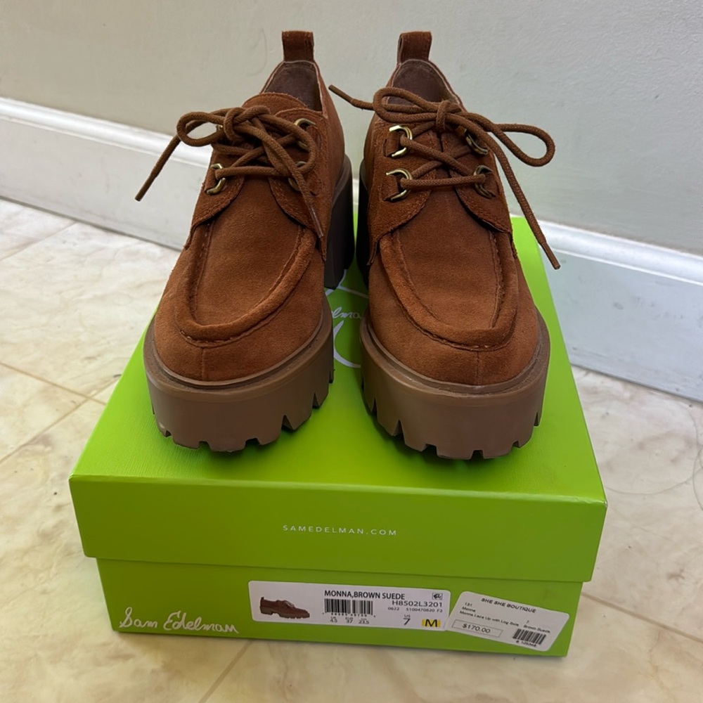 Sam Edelman Monna lace up with log sole size 7
